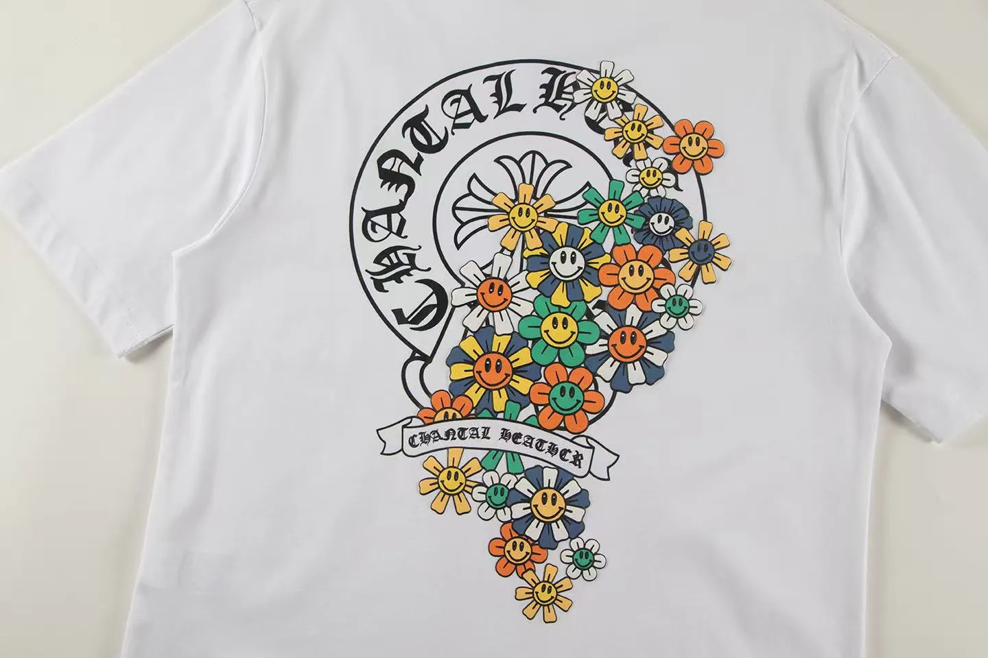 🅿️160 Style: 2025 new Croix Heart short-sleeved T-shirt Material: High version 300g double yarn combed cotton Size: S～XL Color: White Style number: Z1013